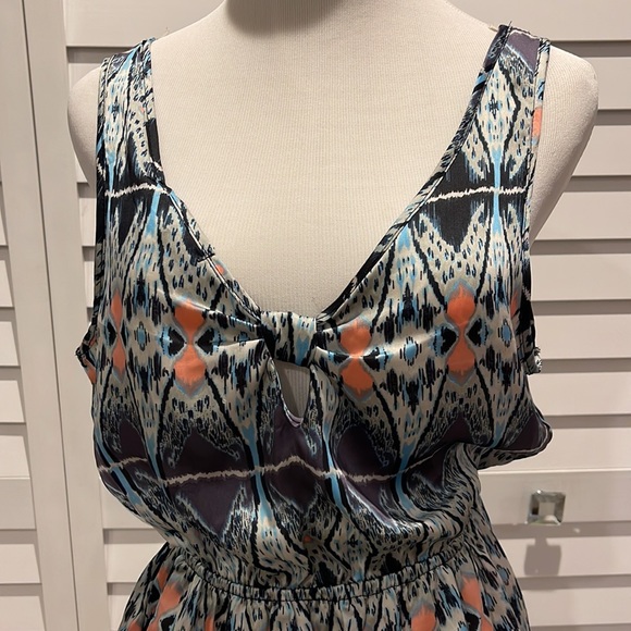 Forever 21 printed Top sleeveless - Picture 2 of 5